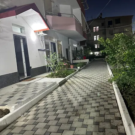 Lägenhet Rent-apartament Durres Al *