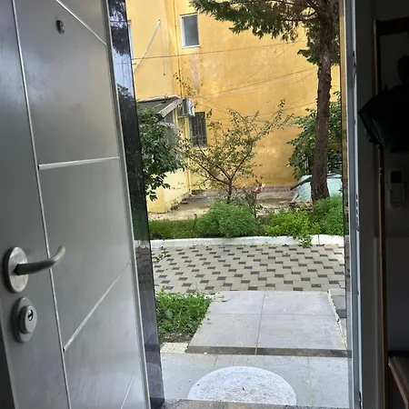 Rent-apartament Durres Al * 格勒姆